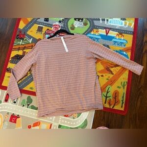 Lululemon long sleeve mauve and white top